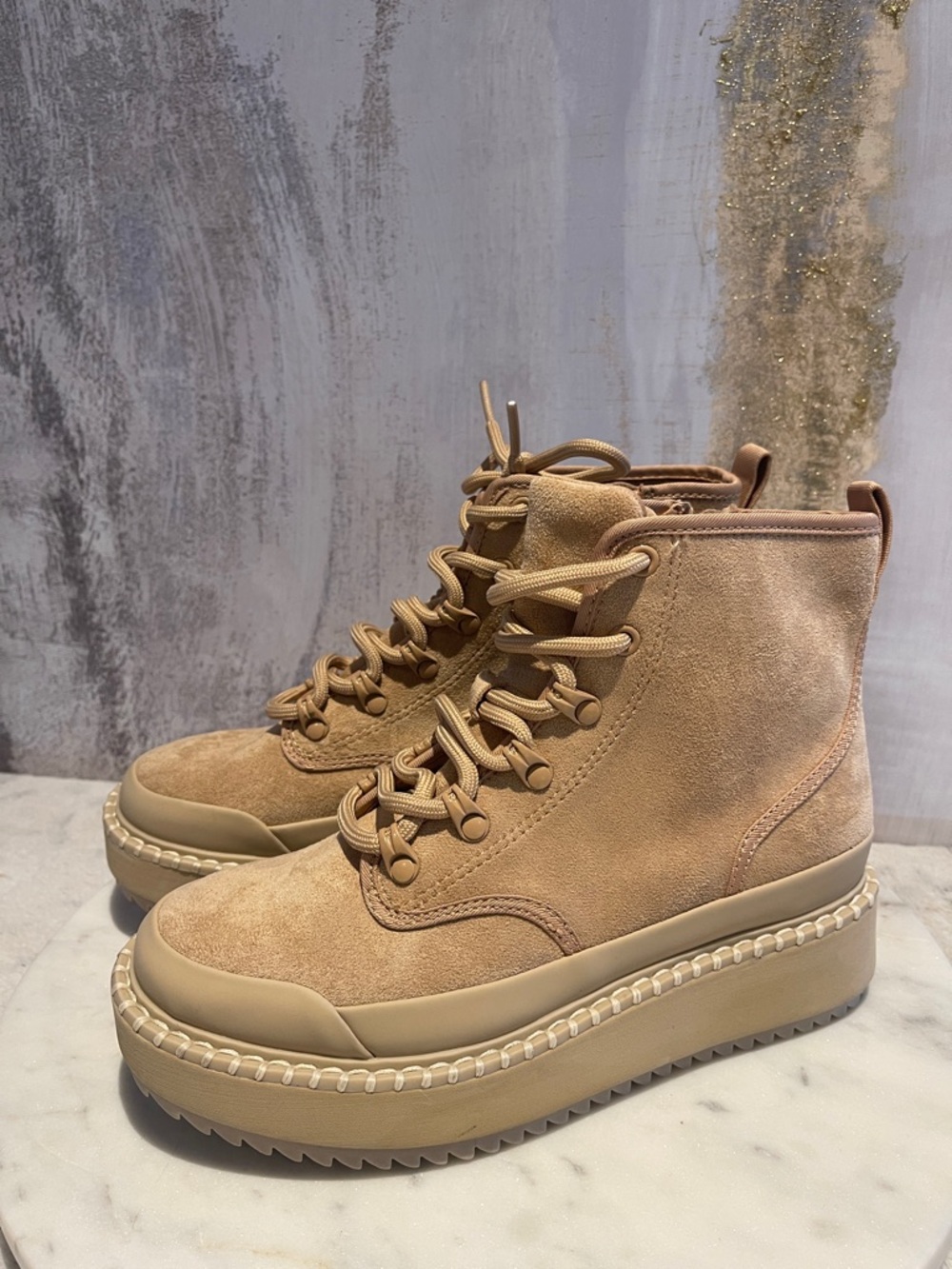 Universal Thread tan Suede Platform Lace-Up Ankle Boots 🥾 6 1/2 - Picture 3 of 8